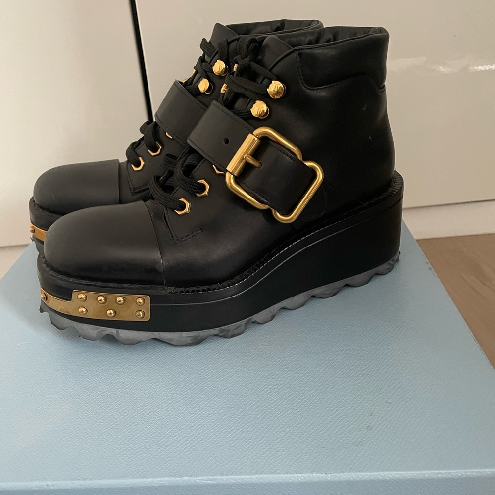 Prada Black Platform lace up boots 37.5 - Picture 12 of 15